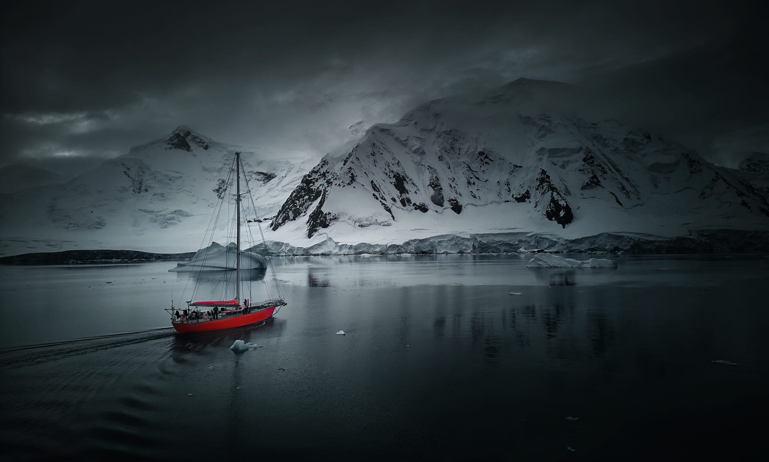 sail antarctica global surveyor drake passage skipper yachting yacht expedition diving freediving