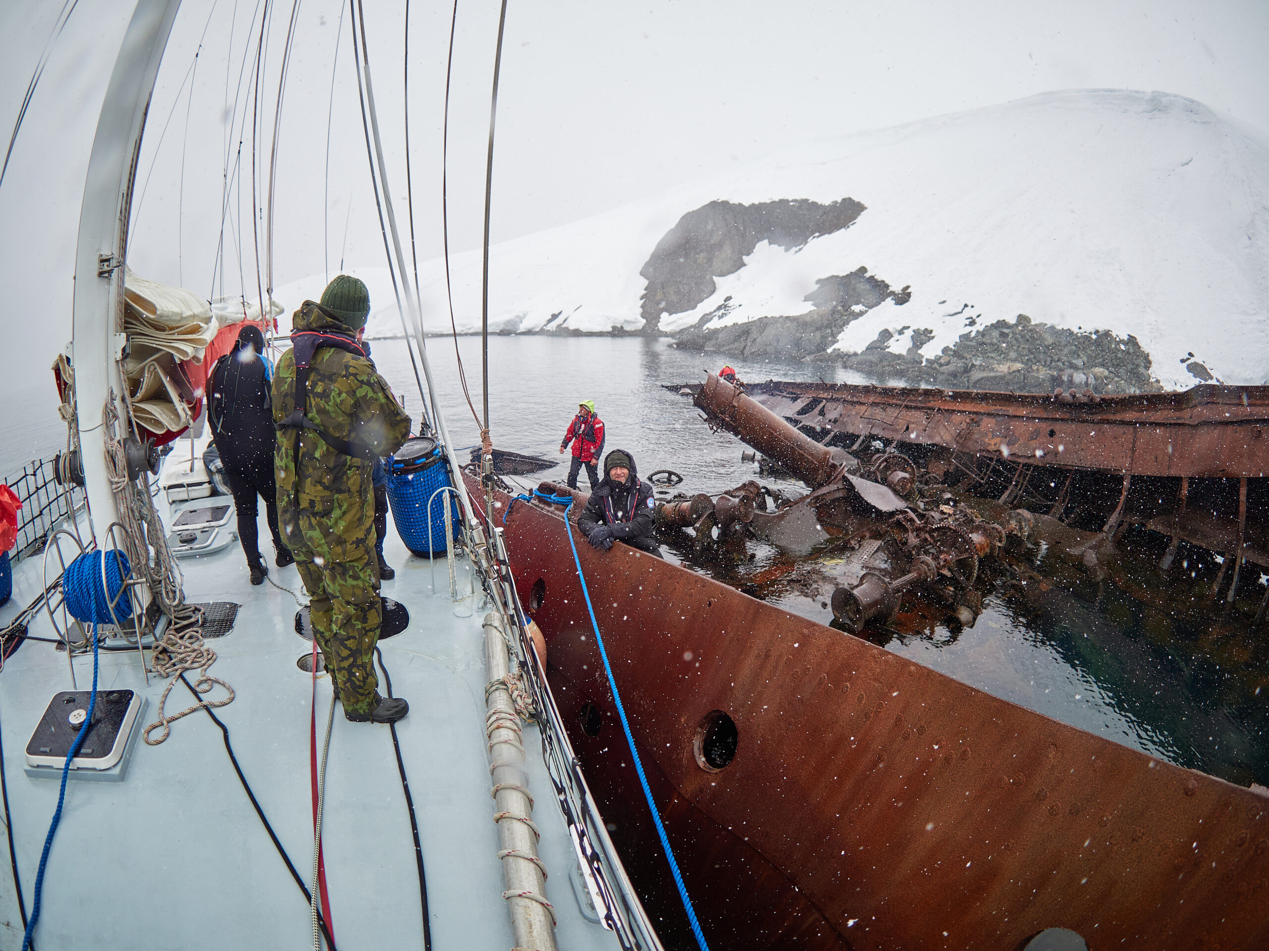 Wreck of the Governoren Guvernøren Antarctica Antarktida diving freediving Global Surveyor