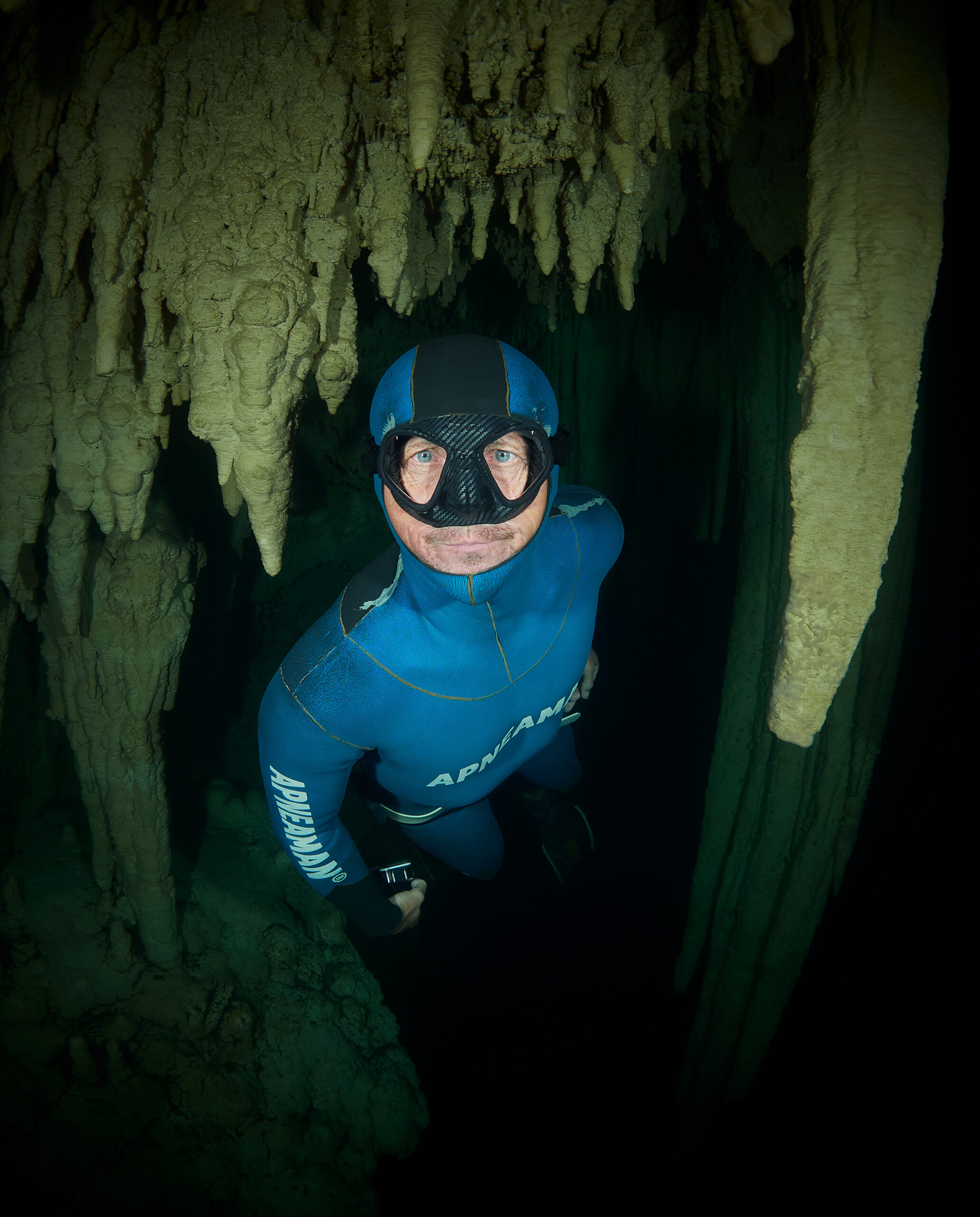 Mexico Cenotes buddy apneaman underwater freediving 