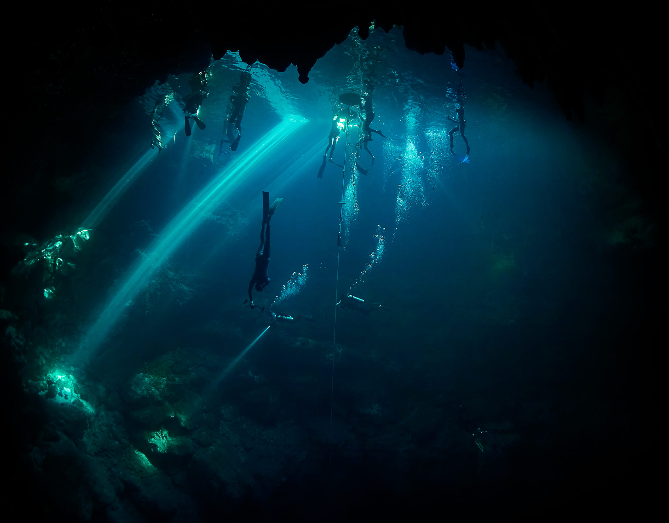 The Pit Cenotes underwater diving freediv ing